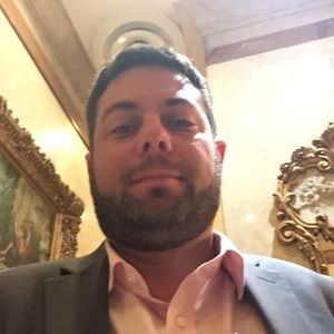 Meet your Posher, Eric